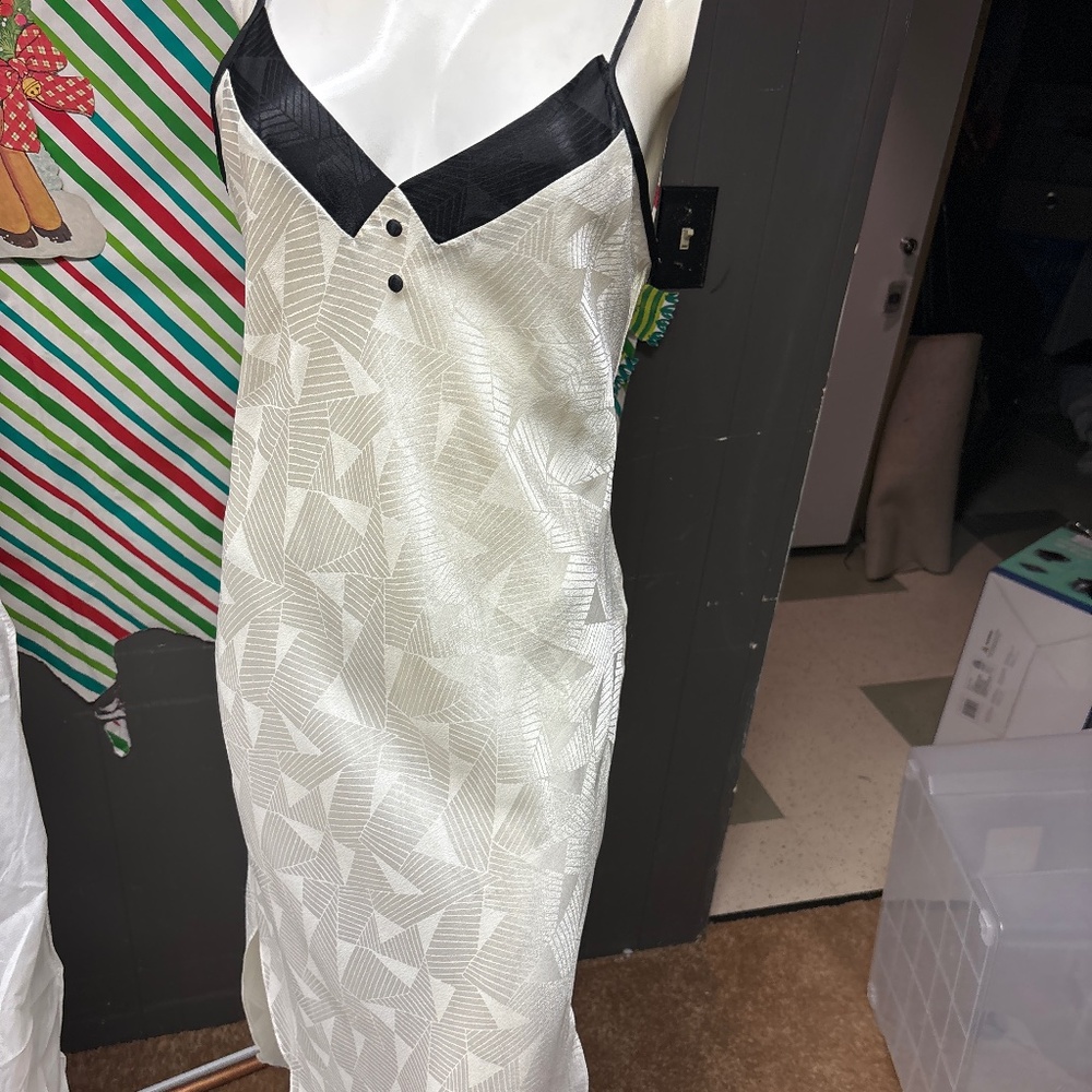 vintage beautiful tuxedo nightgown